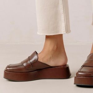 ALOHAS Women’s Loafers NEW